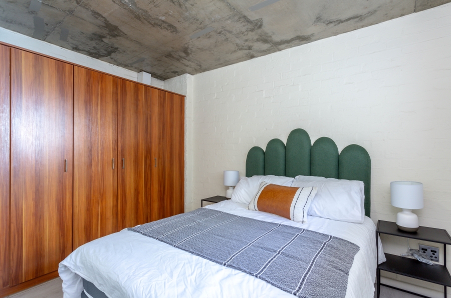 To Let 1 Bedroom Property for Rent in Woodstock Western Cape